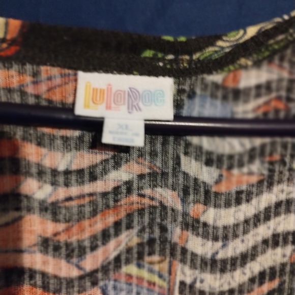 Lularoo - Picture 4 of 4